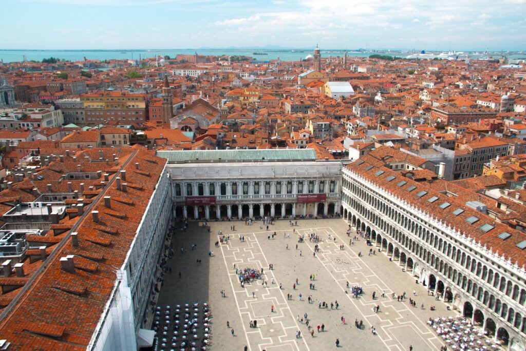 Afbeelding Piazza Bellini